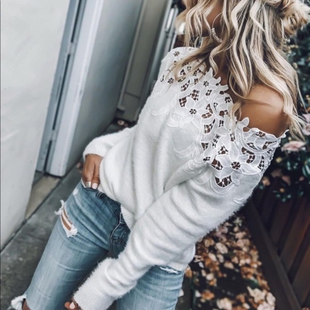 Vici Sincerely yours off the shoulder white sweater S